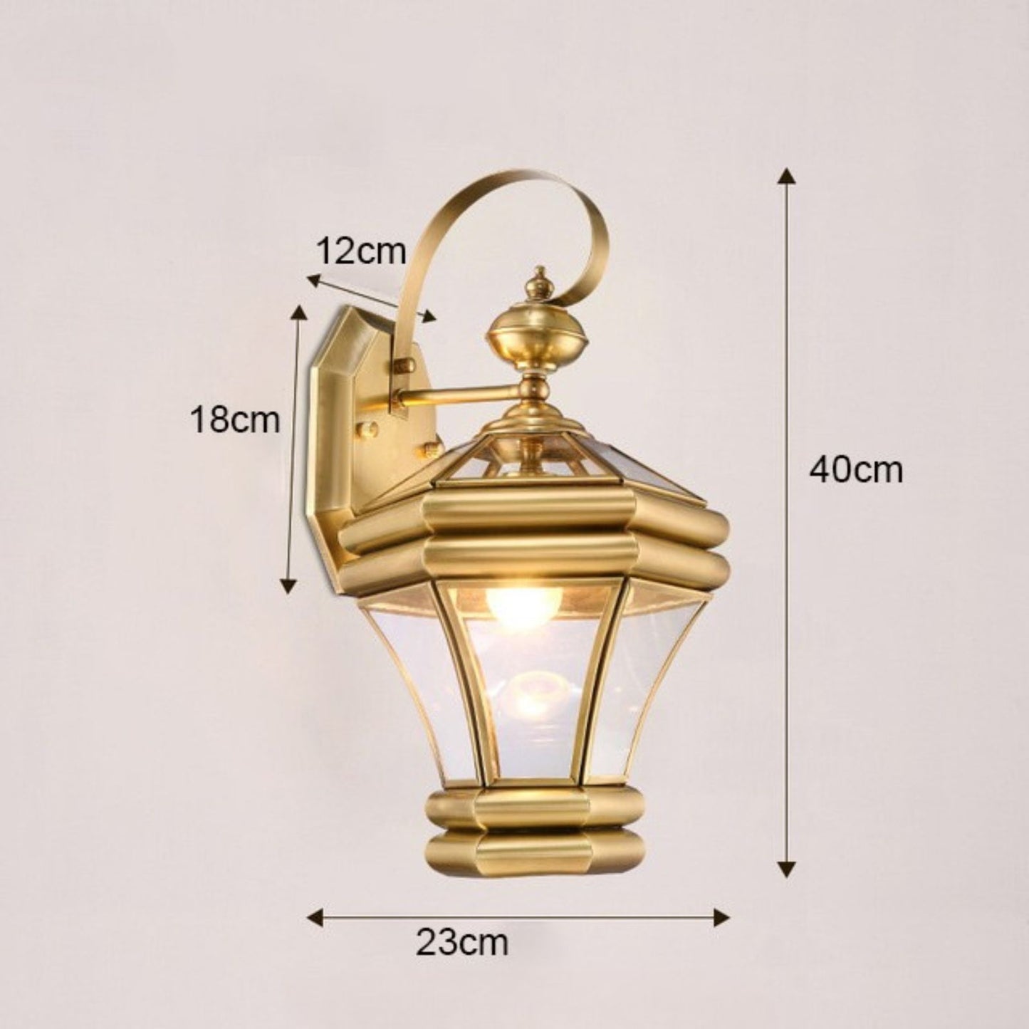 BrassLume - Retro LED Wandleuchte im Messing-Look für Außenbereiche
