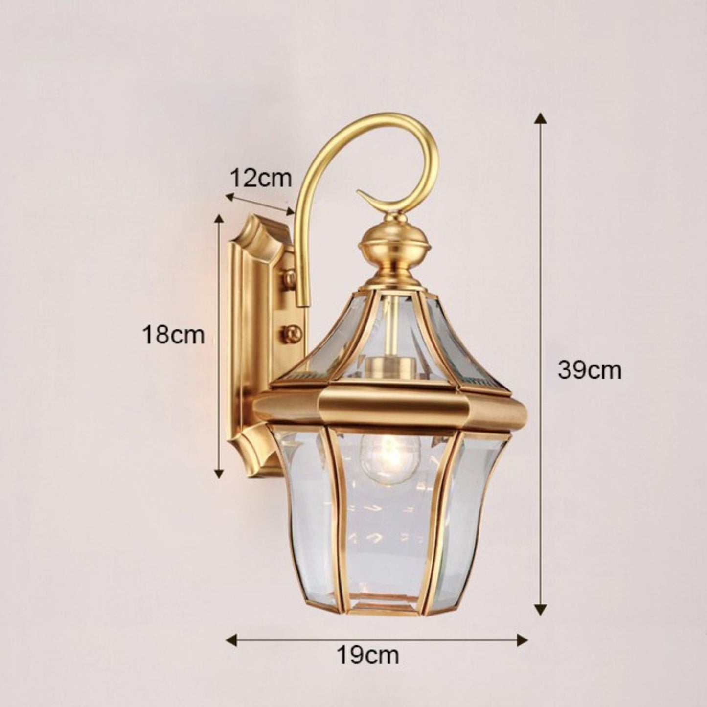 BrassLume - Retro LED Wandleuchte im Messing-Look für Außenbereiche