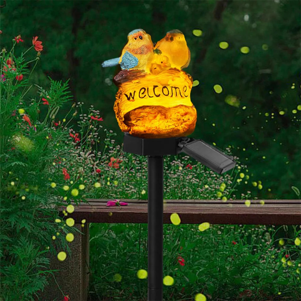 LumenBird - Solarbetriebene Gartenleuchte mit LED-Vogel für Terrasse und Garten