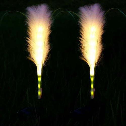 GlowWeave - Solarbetriebene LED Rattan Gartenleuchte für stimmungsvolle Beleuchtung
