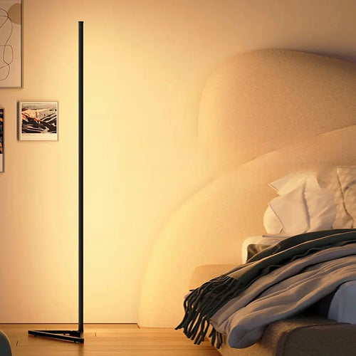 LichtSäule - RGB Stehlampe für Wohnzimmer mit Fernbedienung – Modern & Dimmbar