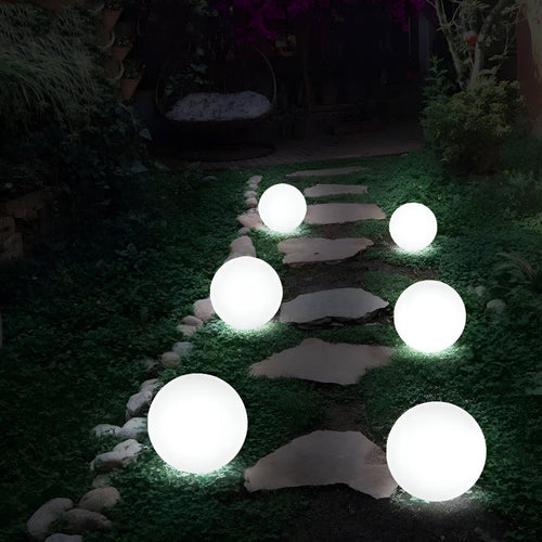 GardenLuxe - Farbwechselnde LED Gartenball-Lampe, wasserdicht