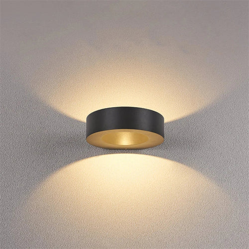 HydroGlow - Wasserdichte LED Wandleuchte für den Außenbereich