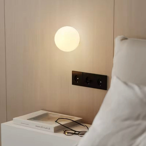 LumaGlanz - Moderne Wandleuchte Innen aus Glas für Schlafzimmer, Flur & Wohnzimmer - Elegantes Design mit sanftem Licht