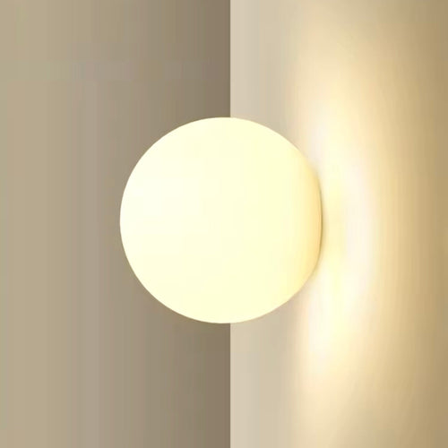 LumaGlanz - Moderne Wandleuchte Innen aus Glas für Schlafzimmer, Flur & Wohnzimmer - Elegantes Design mit sanftem Licht