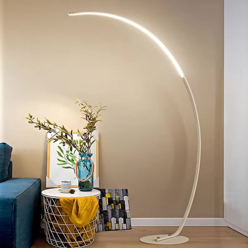 LumenAura - Elegante LED Stehlampe für Wohnzimmer mit Dimmfunktion, Modern & Minimalistisch 6