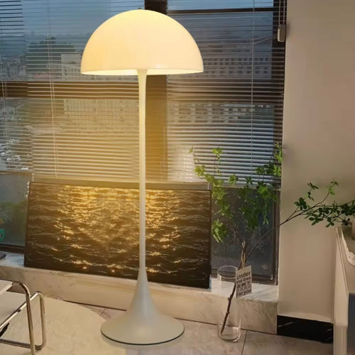 LumenAura - Höhenverstellbare Stehlampe Schwarz für Wohnzimmer - Modern & Energieeffizient 5