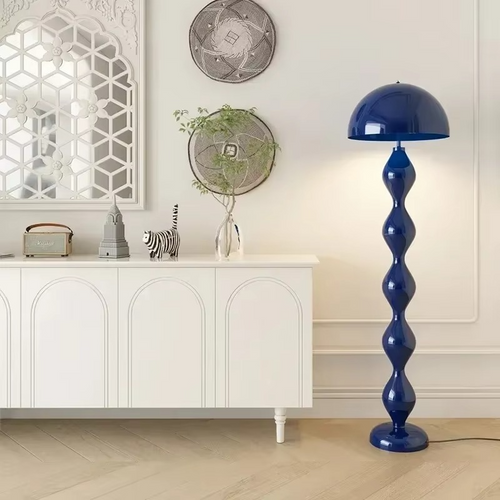 LumenAura - Stilvolle Stehleuchte Schwarz im Skandinavischen Design für Wohnzimmer und Schlafzimmer