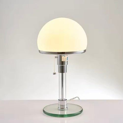 LumenBauhaus - Elegante Tischlampe im Bauhaus-Stil aus Glas und Metall 0