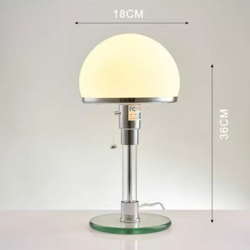 LumenBauhaus - Elegante Tischlampe im Bauhaus-Stil aus Glas und Metall 7