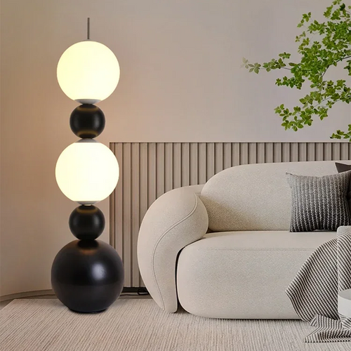 LumenGlanz - Stehlampe Schwarz für Stilvolle Wohnräume - Dimmbar & Handgefertigt