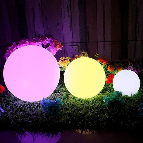 LunaGlow - Bunte Mond-Stehleuchte für Garten und Außenbereich