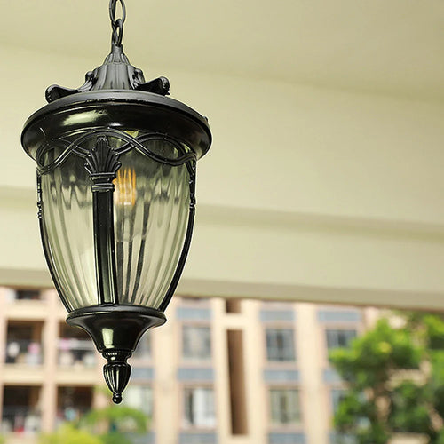LumenLuxe - Elegante LED Gartenlampe im edlen Design für stilvolle Außenbereiche