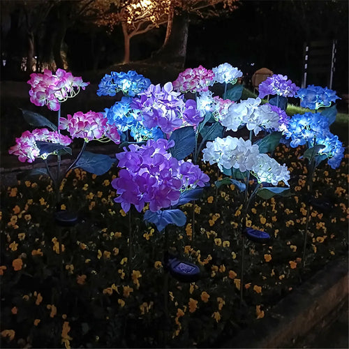 FloraLuxe - Dekorative Solarbetriebene LED Gartenlampe mit Hydrangea Blumen für außen