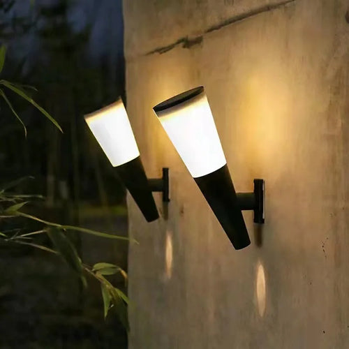 SunLume - RGBW LED Solar Wandleuchte für Garten & Terrasse, Wasserdicht, Kabellos, 5 Modi