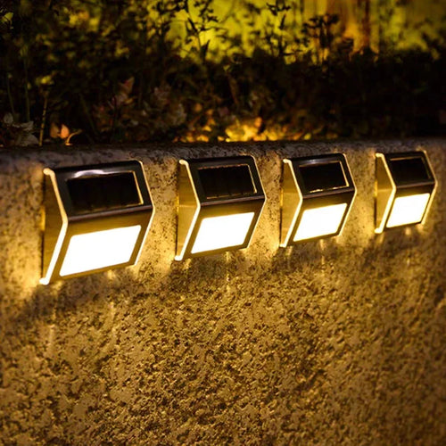 WallLuxe - Solarbetriebene LED Wandleuchte für den Außenbereich, modernes Design und wasserdicht