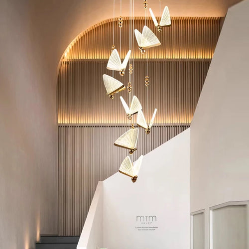 LumiWing - Moderner LED-Kronleuchter in Gold für Schlafzimmer und Wohnzimmer