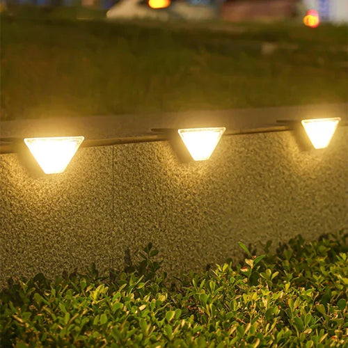 LumenStep - LED Solar Treppenleuchte für Garten, Balkon und Terrasse, wasserdicht und dimmbar