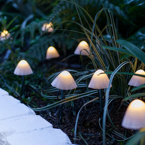 SolarShrooms – Mini-Pilzleuchten für zauberhafte Gartendekoration