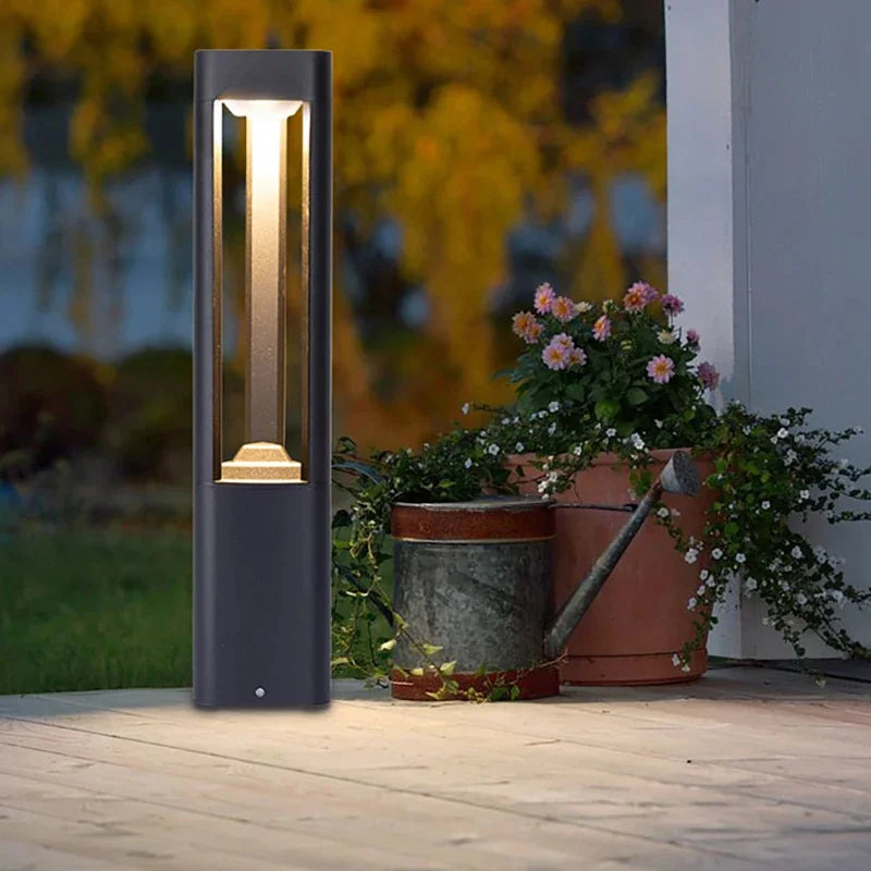 LumiKraft - LED Gartenlicht mit 750 Lumen, IP65 Wetterfest, Energieeffizient, Warm- und Kaltlicht Optionen