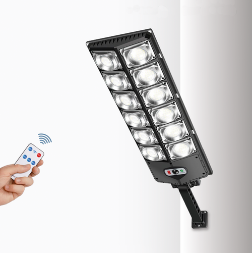 LumenPower – 1500W Solarbetriebenes LED-Lichtsystem für Außenbereich & Garten