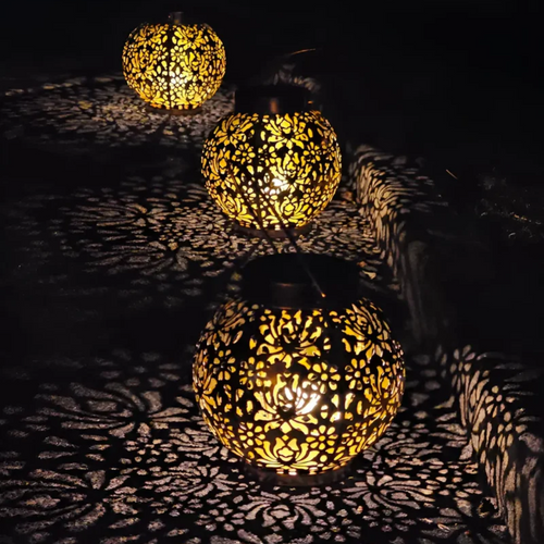 LumenPendant - Solarbetriebene Gartenhängelampe für stilvolle Außenbeleuchtung