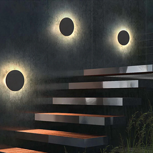 LumenZen – Zeitlose LED-Wandleuchte für moderne Außenbereiche