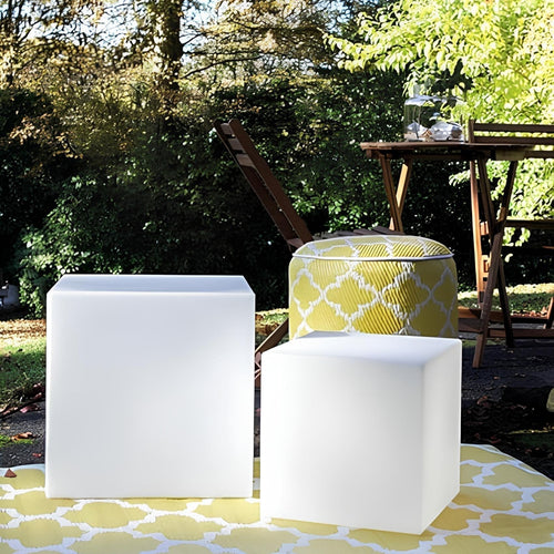 LumoCube – Kreative Kubische LED-Gartenleuchte mit Batteriebetrieb