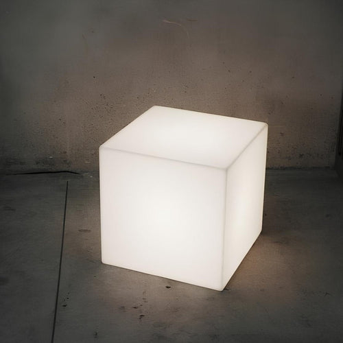 LumoCube – Kreative Kubische LED-Gartenleuchte mit Batteriebetrieb