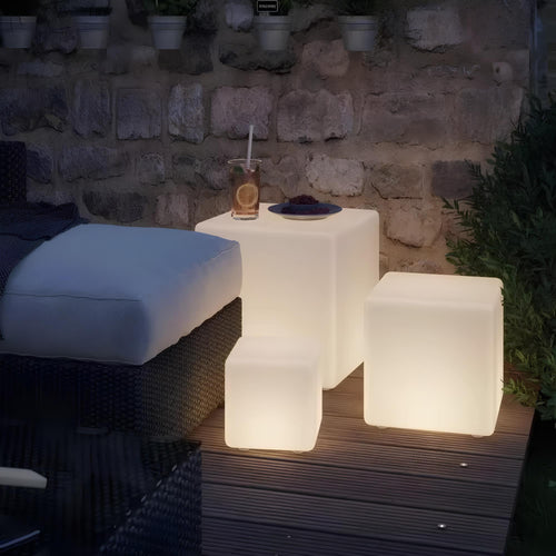 LumoCube – Kreative Kubische LED-Gartenleuchte mit Batteriebetrieb