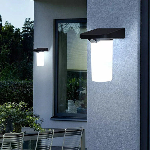 AquaBeam - Solarbetriebene LED Außenwandleuchte mit Bewegungssensor