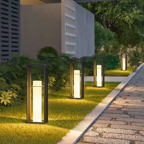 LumiLantern - Moderne Solar LED Gartenlaterne für stilvolle Außenbeleuchtung