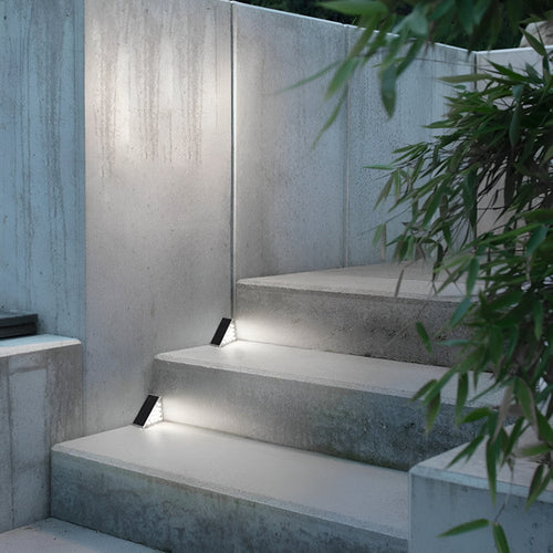 TriGlow - Solar LED Treppenbeleuchtung für den Außenbereich