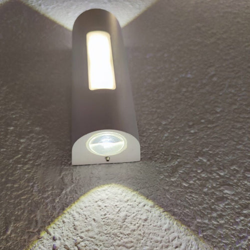 LumoLux - Elegante LED Außenlampe für den Garten, ideal für jede Terrasse
