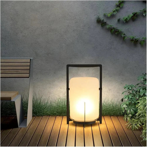 LumenTable - Solar LED Tischlampe für stilvolle Gartenbeleuchtung