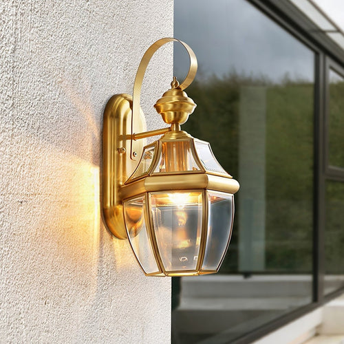 BrassLume - Retro LED Wandleuchte im Messing-Look für Außenbereiche