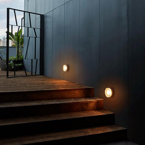 LumenBubble - Moderne LED Mini-Blasen Wandleuchte für den Außenbereich